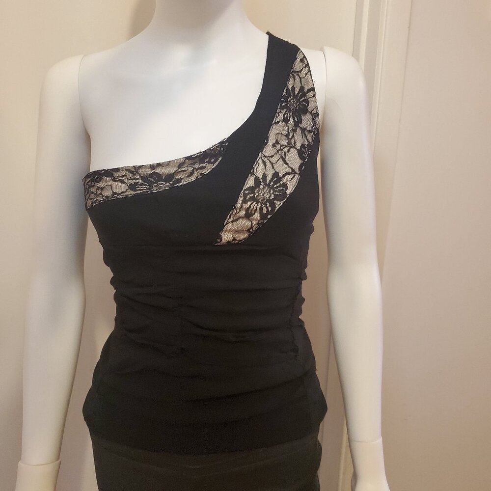 Black/Beige Medium Sized One Shoulder Strap Tank Top With Lace Detailing